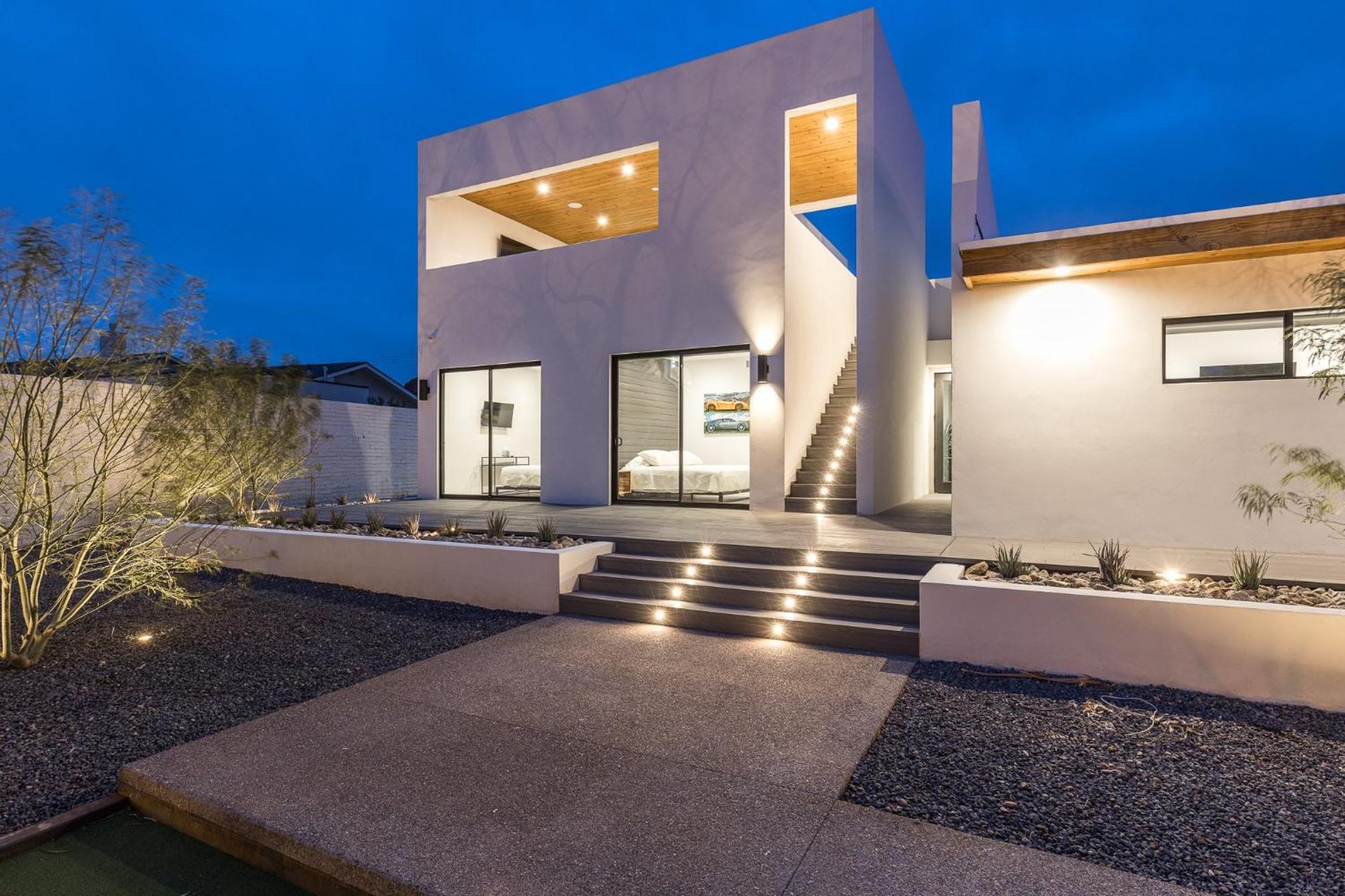 Luxury Micro-Resort, Theater, Sauna, Heated Pool Phoenix Exterior photo